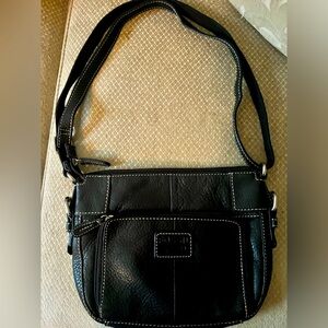 Fossil Black Leather Purse (like new condition)